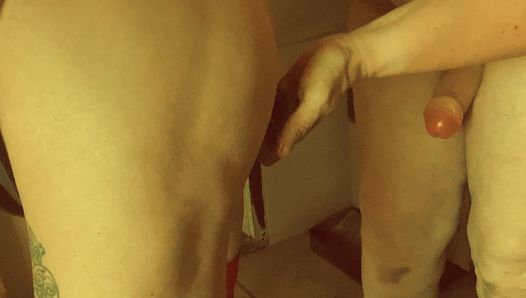 Maricas é fodida anal com sua buceta supercolada - parte 3 de 3