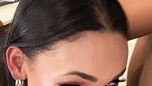 Лучший хардкорный трах и минет - сексуальную милфу-брюнетку трахают раком, а наездница скачет на за кулисах