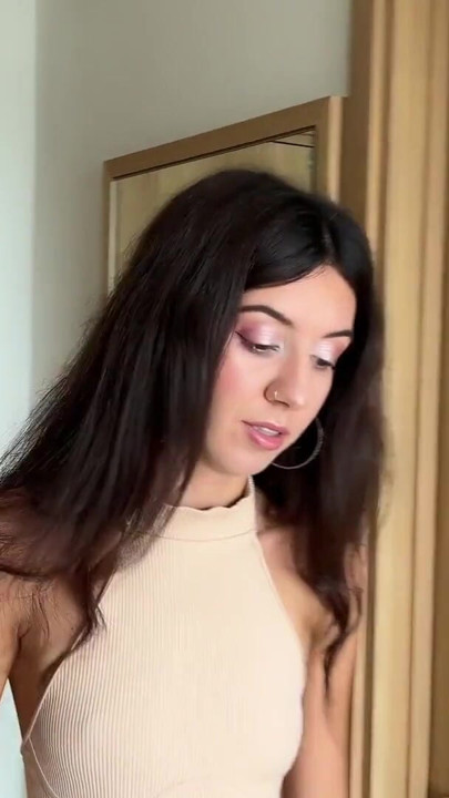 Hotel Room Service - Hostess Agreed to Sex with Guest | Clip 1
