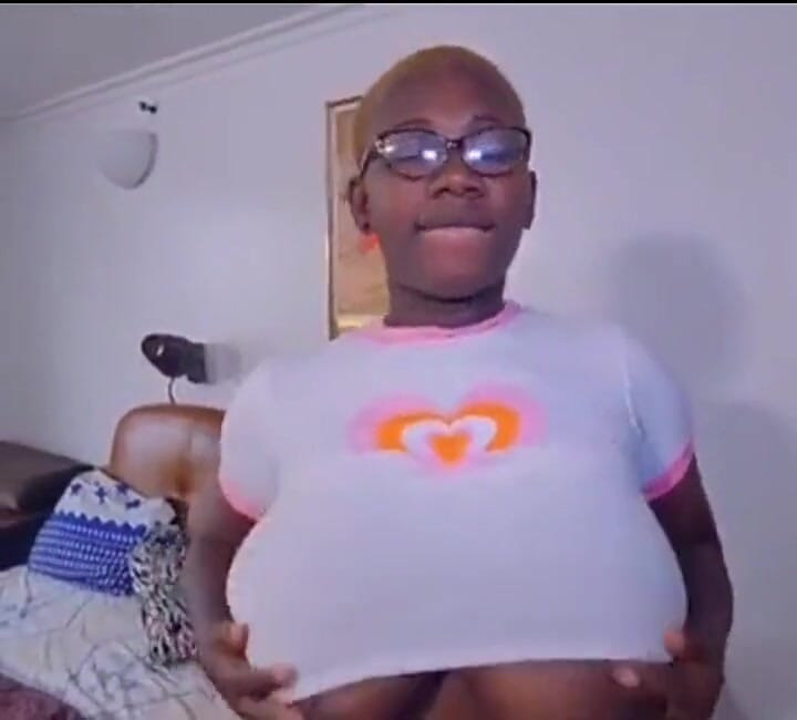 Bigboobs Black Babe Fucks Hung Short Guy