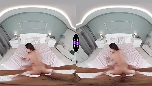 Lola Bredly büyük göğüslerle oynamak için kitap düşürüyor ve sonra ıslak sakso çekiyor - tmwvrnet