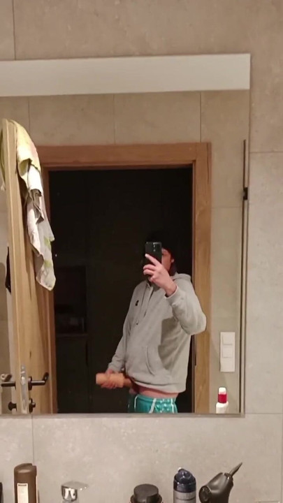 Fuck I play with myself!