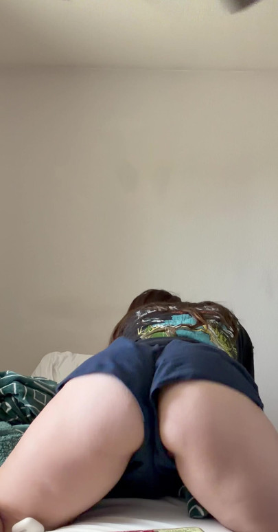 PAWG ass shaking