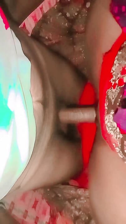 Desi žena na otvorenom hardcore veliko dupe jebeno teško ujutro Hindi Marvari audio.