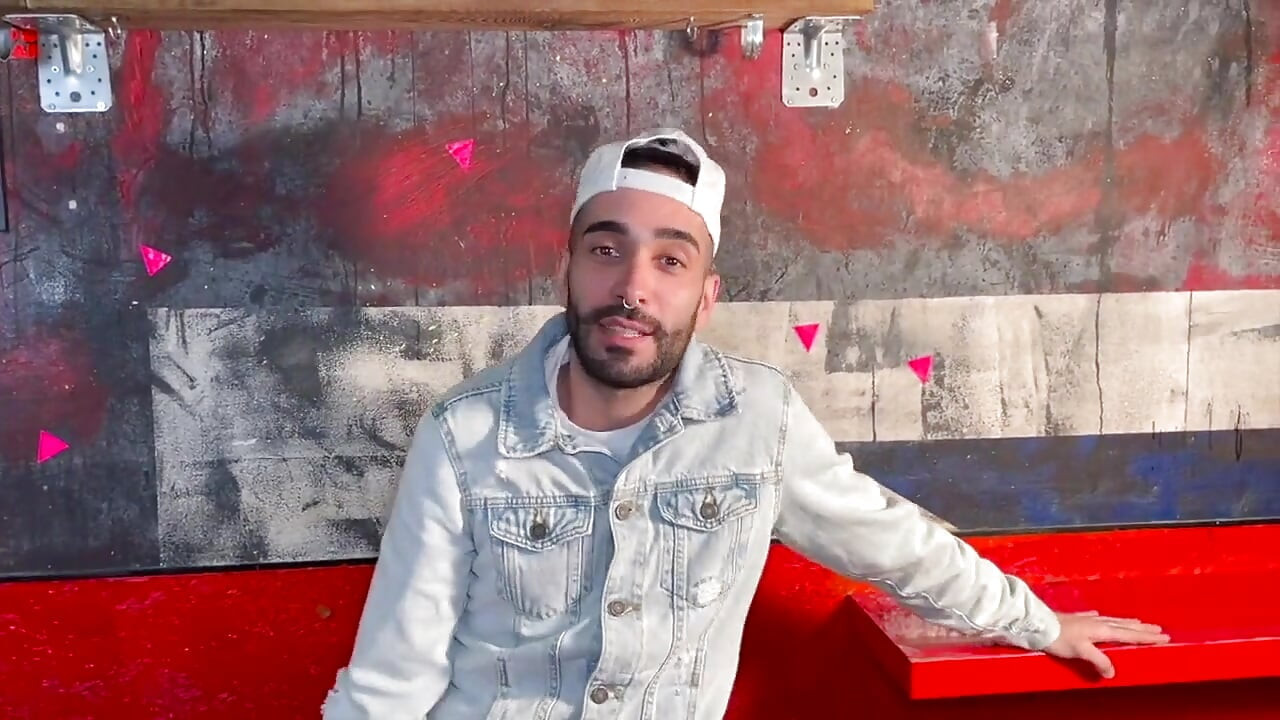 Douglas Smitn sirovo jeban od Jonathana Mirande