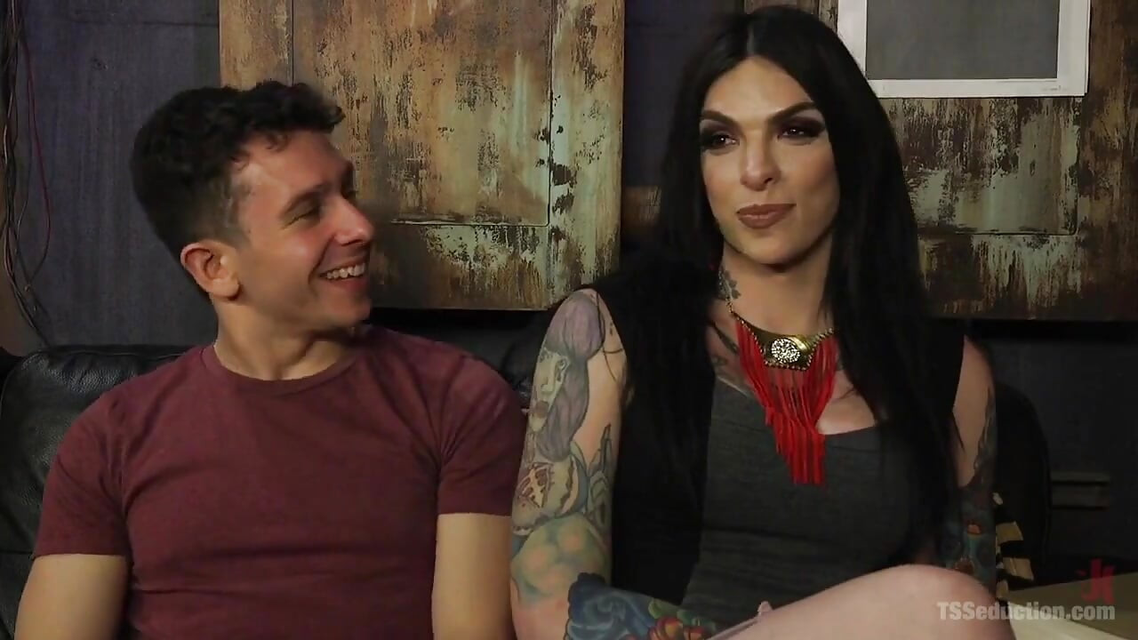 Chelsea Marie's First Creampie!