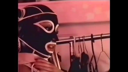 Jewell Marcwau im heissen Latex