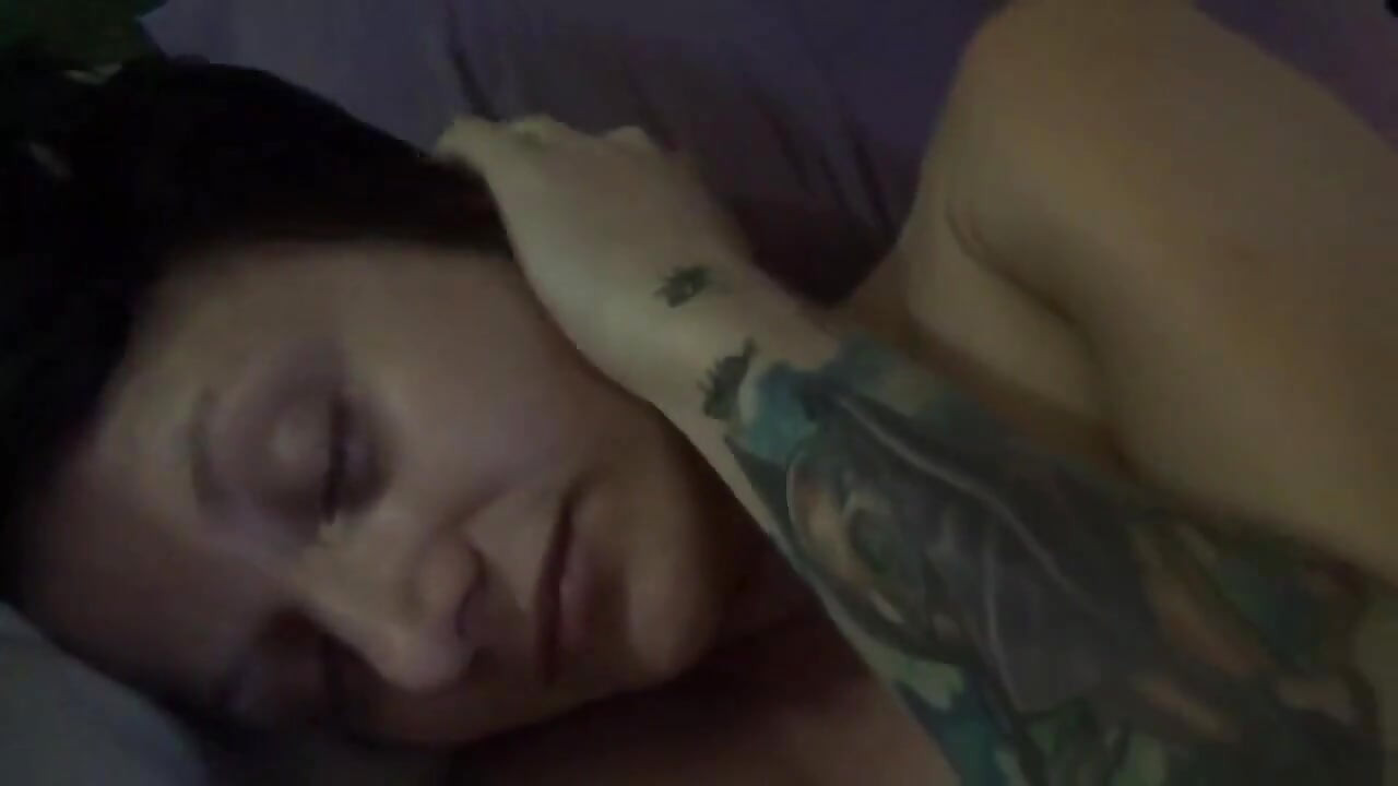 Tos erótica en topless
