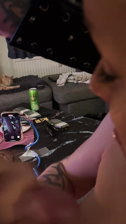 Hajde da svršim još jače