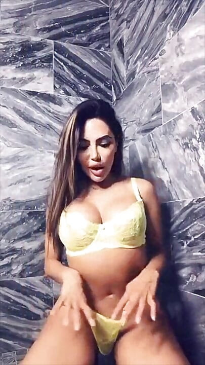 Lela Star Nestašna Solo: Analni čep i igra s pičkom