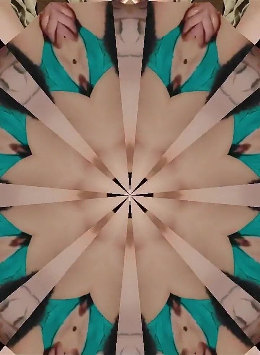 그것은 젖탱이 화요일입니다.
