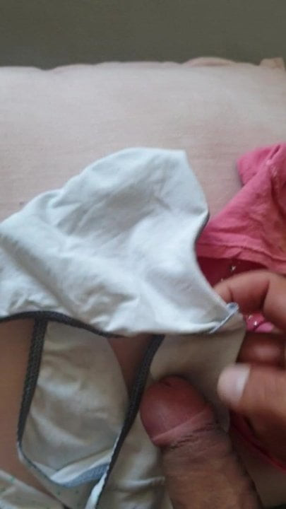 Cumshot in User Pantie