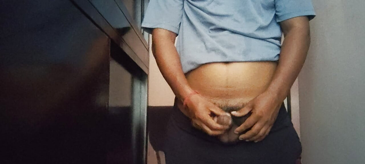 handjob bathroom mein jakar hath now' hai