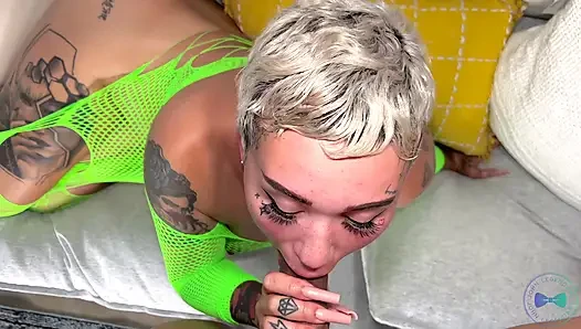 Schwangere schlampe mit dickem hintern wird wieder von riesigem bbc-creampie besamt