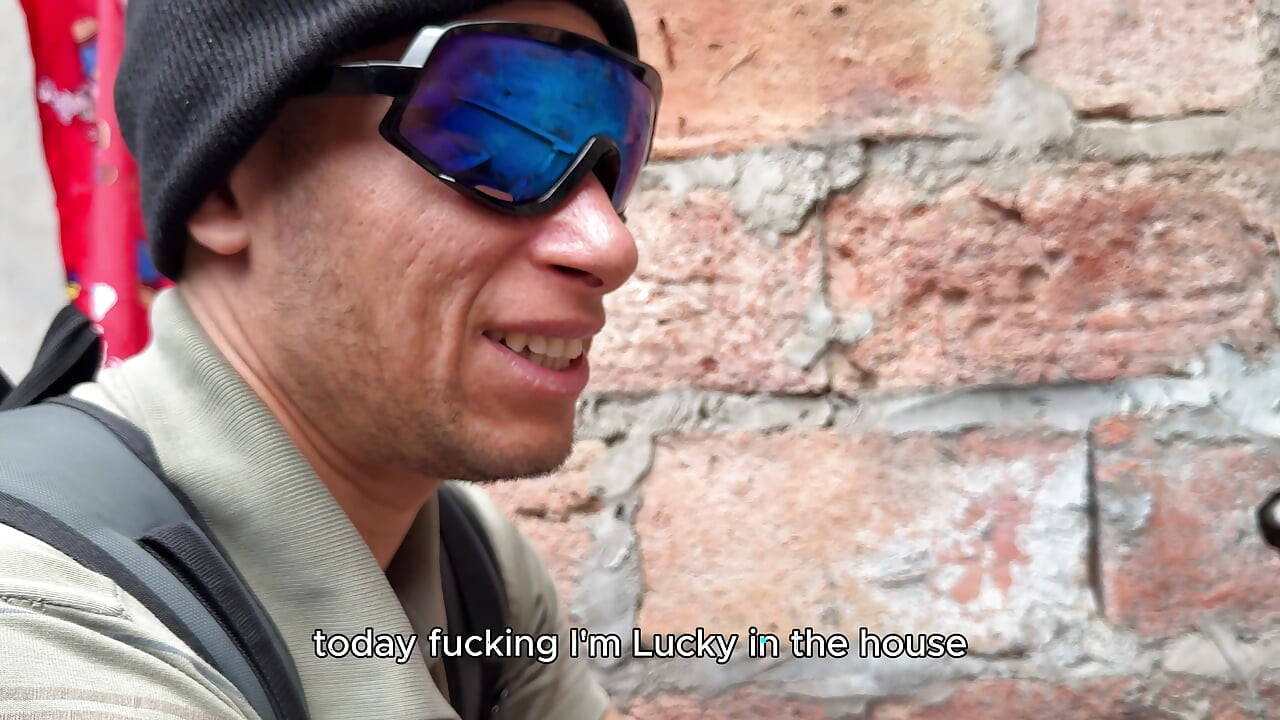 Seks dubur amatur dengan orang asing - seks main peranan