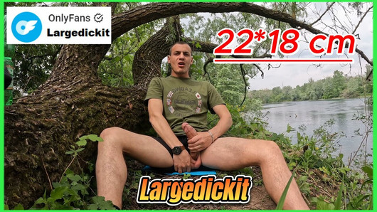 Я иду, чтобы увидеть речных фанатов, Largedickit