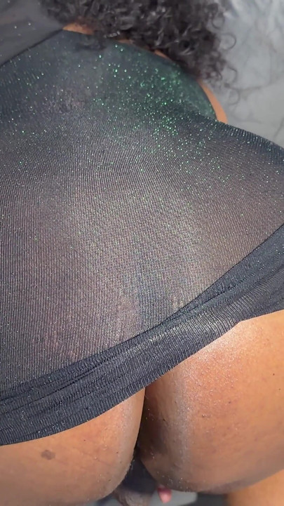 존나 큰 자지를 필요로 하는 섹시한 거유 흑누나!