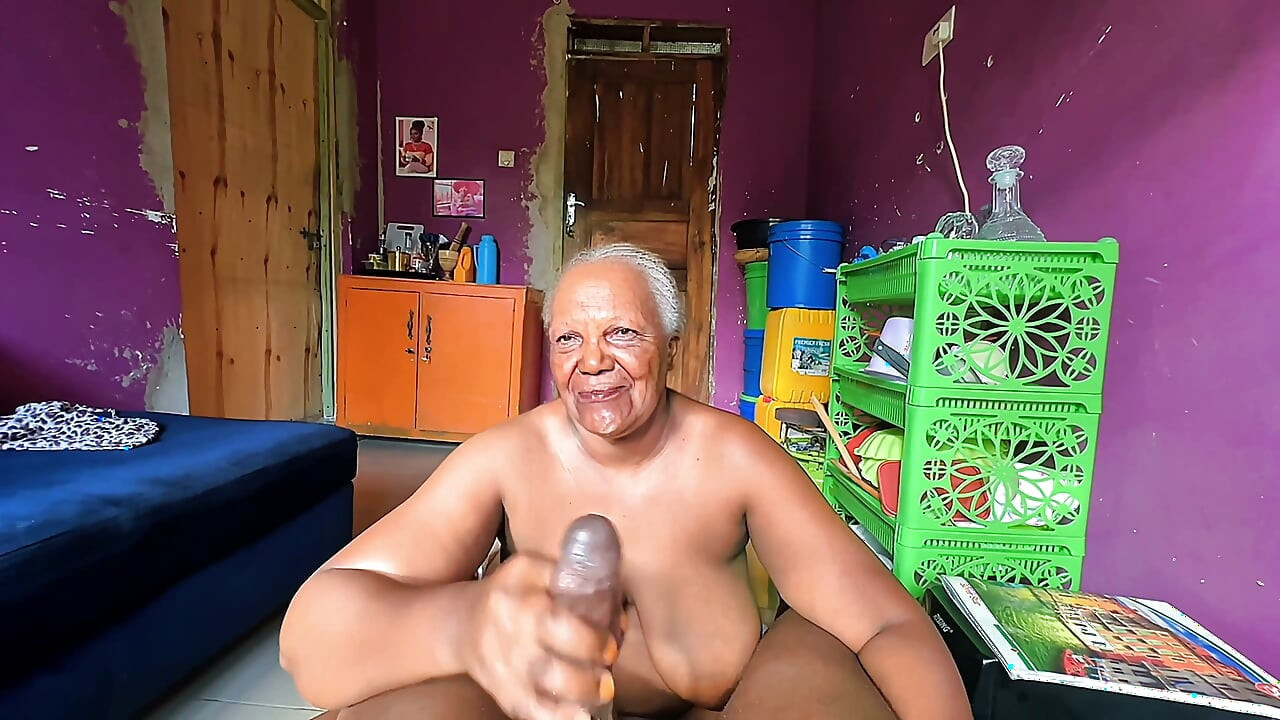 Big Beautiful Busty Granny Wanted to Taste My Cum