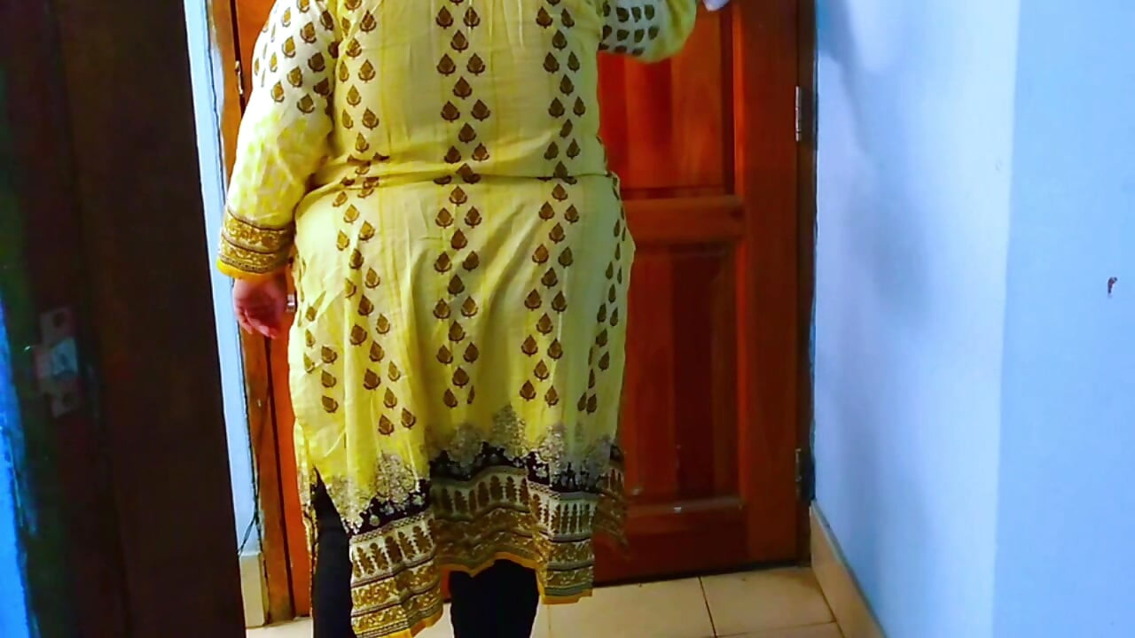 Hot Bhabhi Gets Rough Anal Fucked By Husband When she was clean Room!