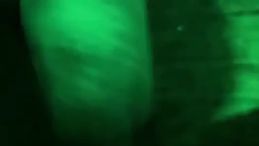 Bu oyuncağı kullanırken ilk kez ve birden onunla sikişmeye başladım