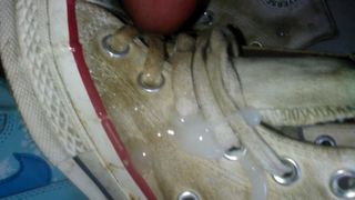 Converse new and dirty cum 4
