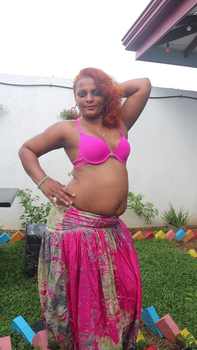 Pinky BB Nilmini Sheron Short Normal