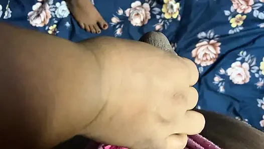 Невестка, которая приехала из Тамил-Наду, была дикая сексуальная возня со своим шурином в Мумбаи