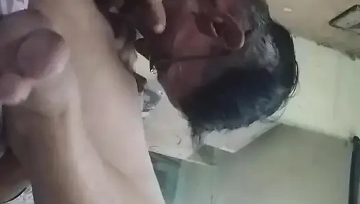 wo im paradies wieder liebt, ihre nasse muschi zu essen