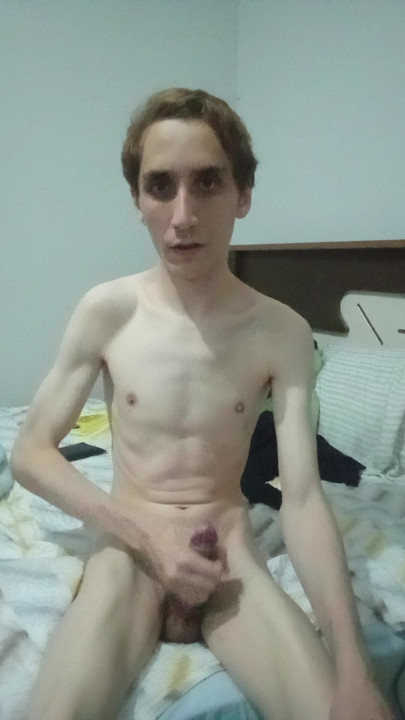 在床上不穿衣服