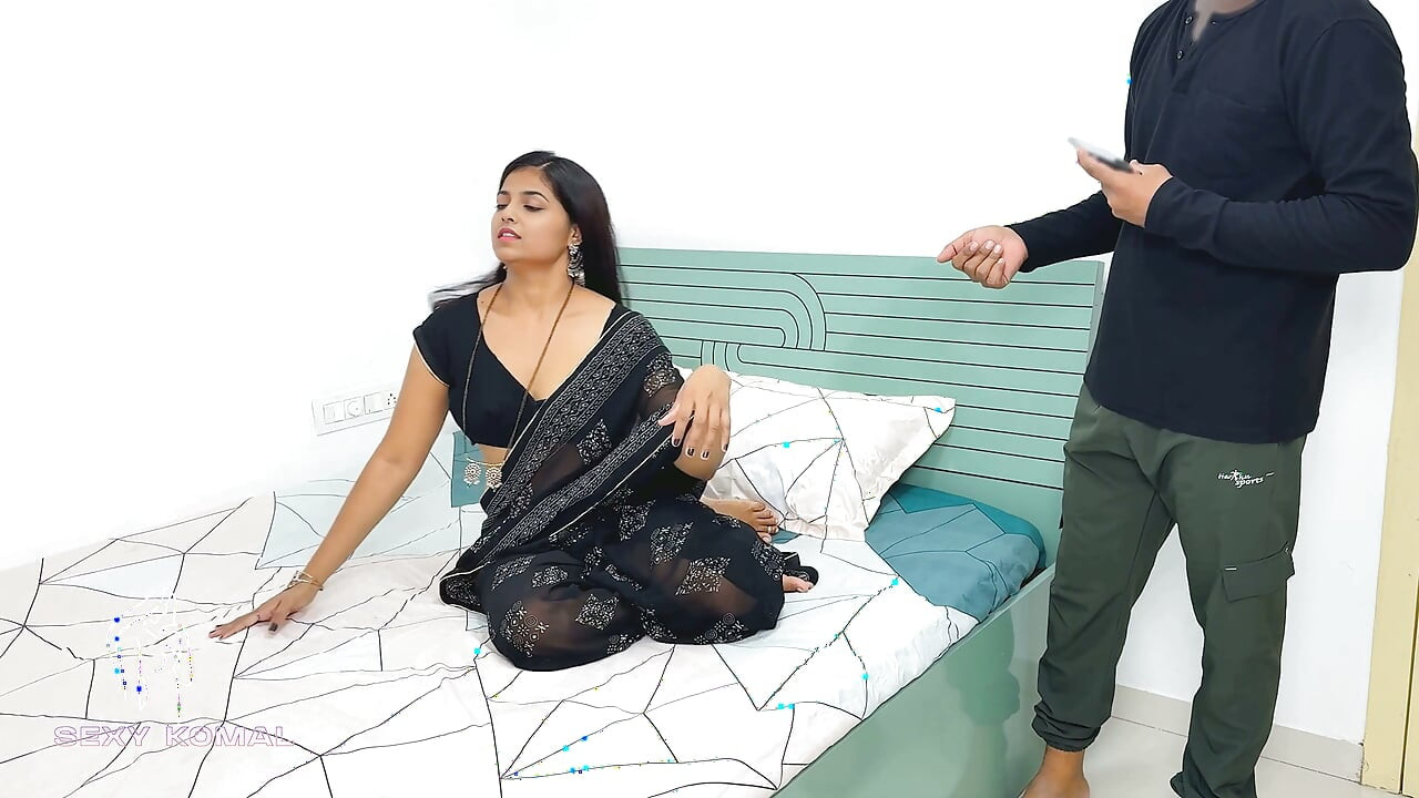 Komal Went to the Photo Studio for a Photoshoot