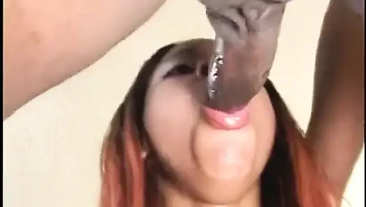 Schwarzer hengst fickt heiße cheerleaderin mit ordentlich rasierter fotze