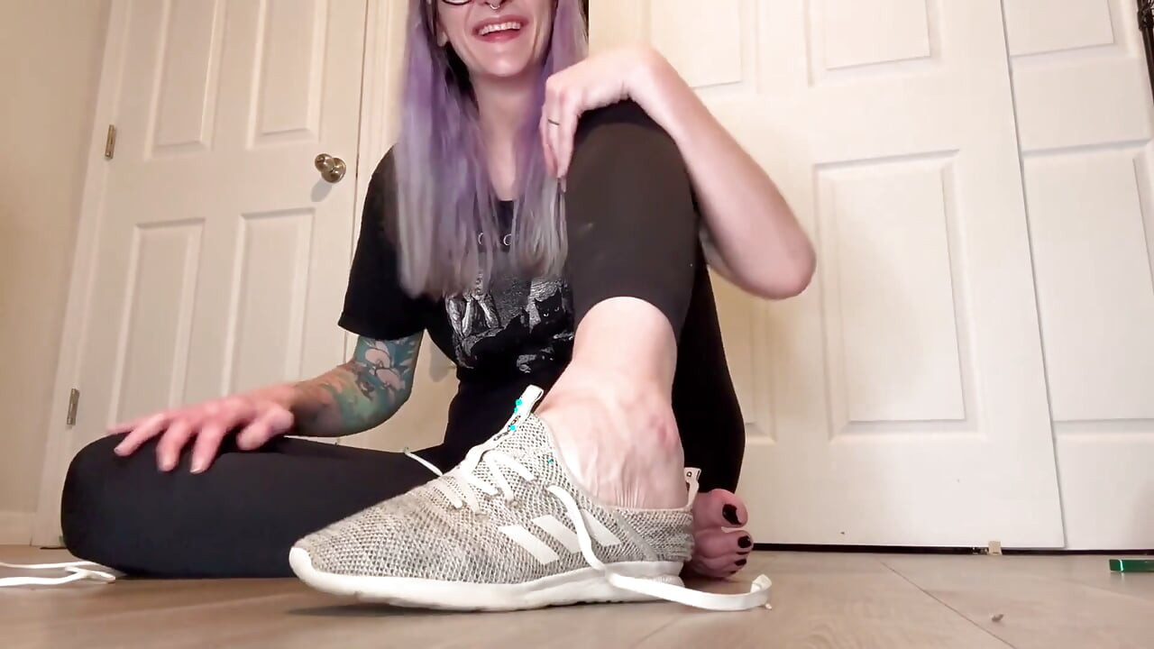 Size 16 Feet Squeezing Into Smaller Size Sneakers