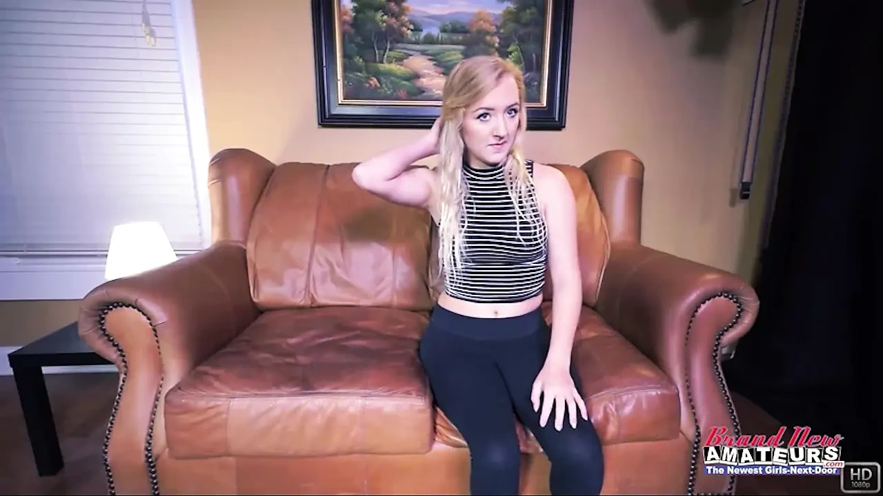 Blonde Horny Alex And Brunette Carmen Please Their Twats And Share A Cock!