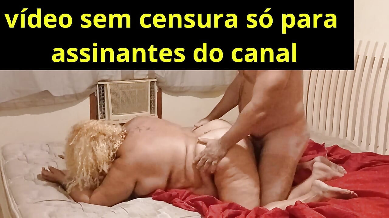 나는 그 나이 많고 음란한 여자 따먹을 끝, 그녀와 애널 섹스하고 그녀의 가슴에 사정해.