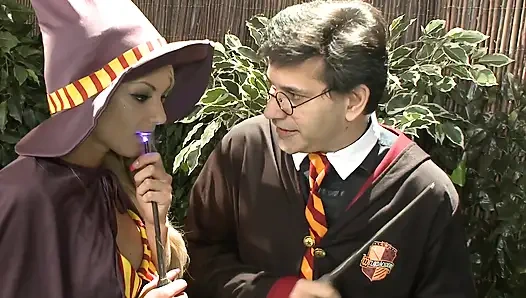 Harry Pornter Louise Muirhead, Sensual Jane ve arkadaşlarının taşaklarının derinliklerinde