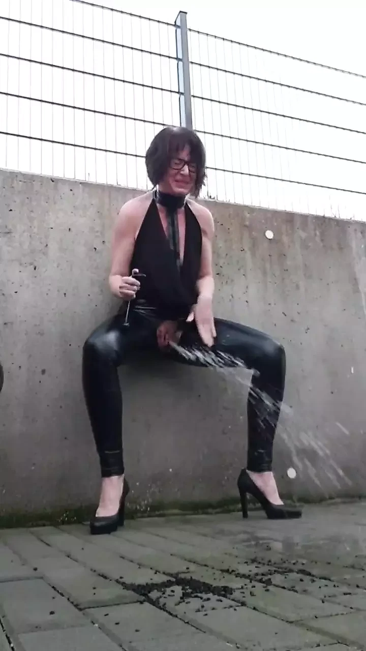 Very strong happy new year squirt from Julie outdoor