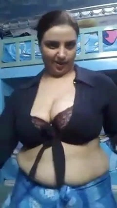 arab chubby dancing