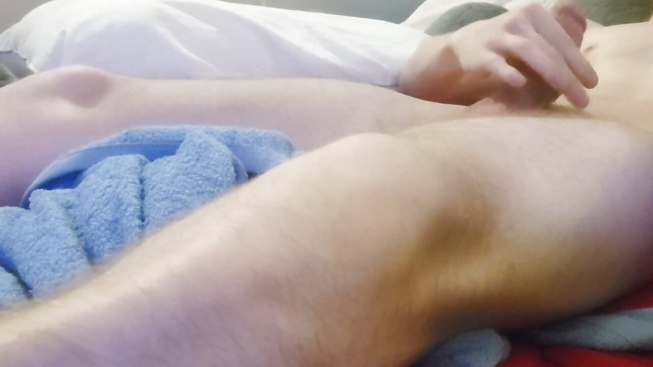 A large deformed cock squirting the hot Cargo.