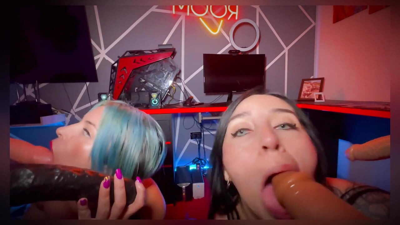 Roomates Eager for Dick Play with Dildo and Eat Each Other's Asses - Sweetkimmi