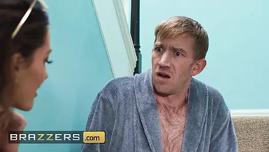 Коллекционер члена Коко Bae Brazzers