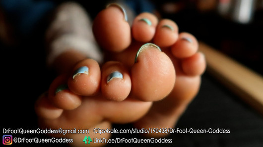 Dr. Foot Queen Goddess - suole TV parte 4