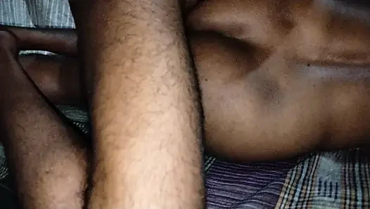 Hintli koca karısıyla sikişiyor