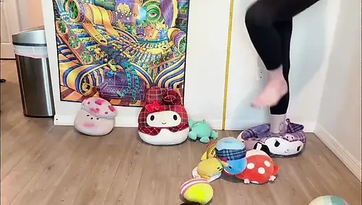 Plushie Stomp - 16 metrelik oyuncak koleksiyonu