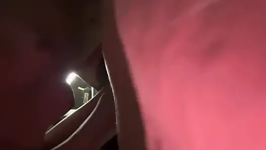 Sabbernder Blowjob Von Der Tätowierten Schlampe Einer Nachbarin, Während Ihr Ehemann Bei Der Arbeit Ist