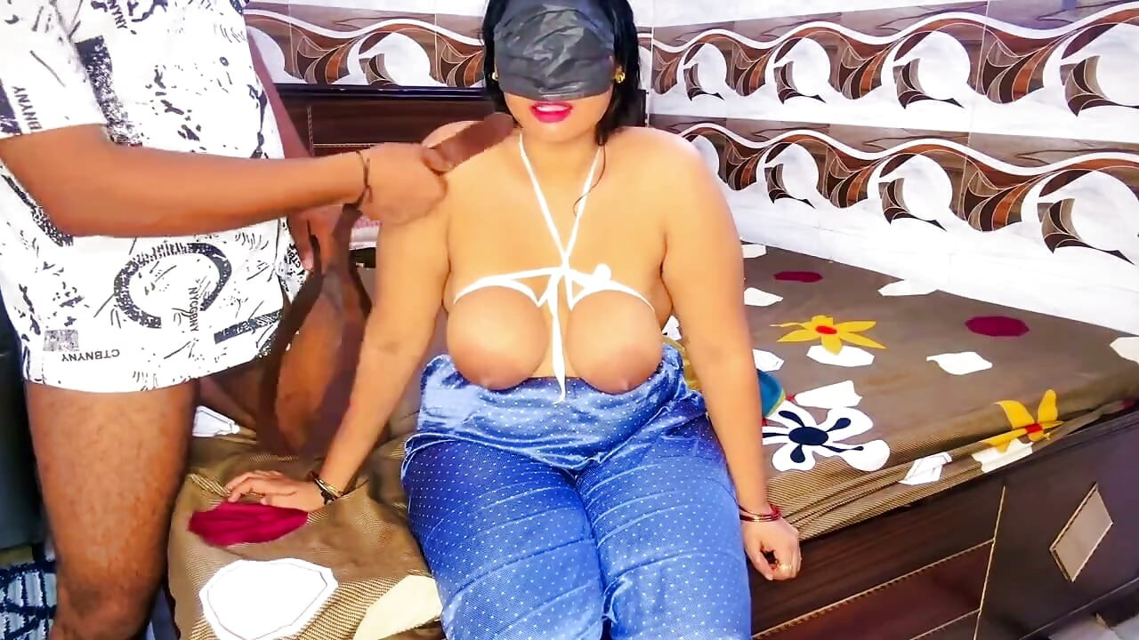 Desi Bhabhi Devar Roleplay Bağlı Göğüsler, Bağlı Eller ve Sert Ev Chudai'sı