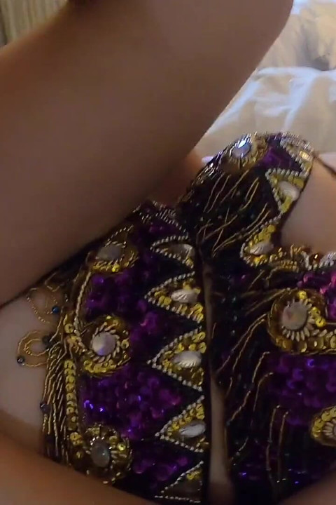 Horny Housewife Valentina Bellucci's Craves Indian Cock