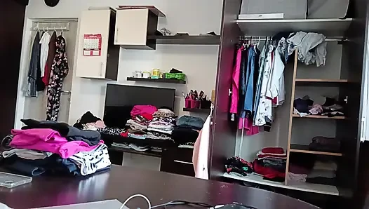 Amateur Wife Has Fun Trying on Clothes and Cutting Them.