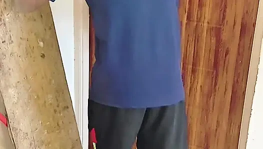 Hintli iki arkadaşı tarafından sikiliyor