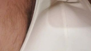 Kencing seluar dalam model garcon putih