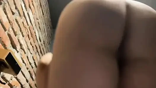 Public masturbating in the gym with jucielussie